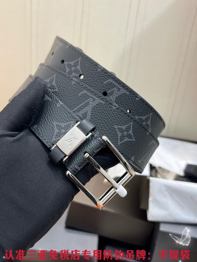 LOUIS VUITTON Belts